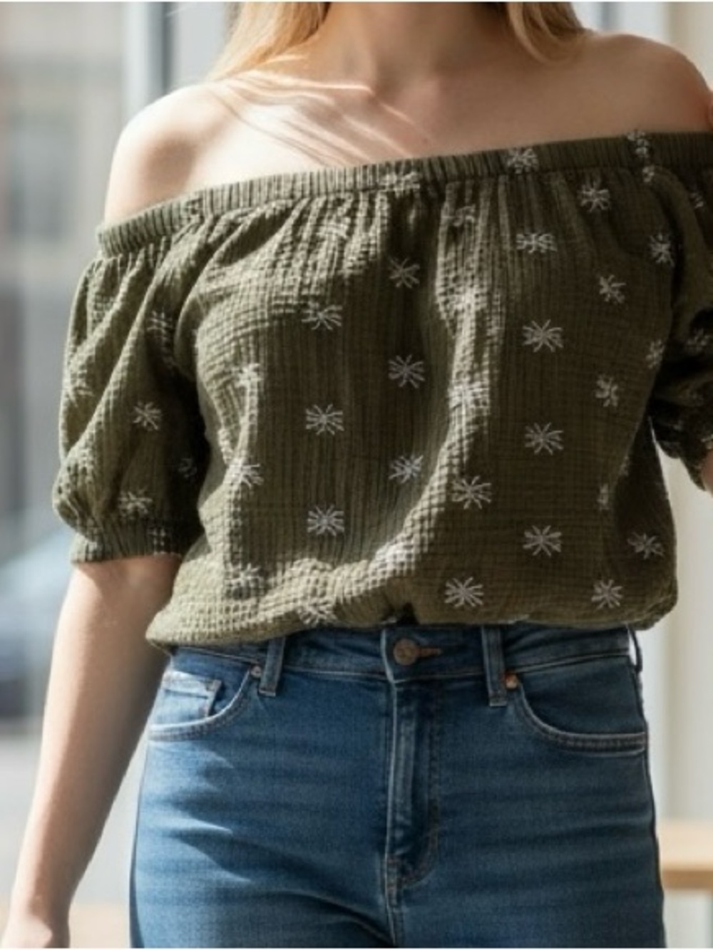 Heroes & Dreamers Green Off Shoulder Embroidered Puff Sleeve Top M